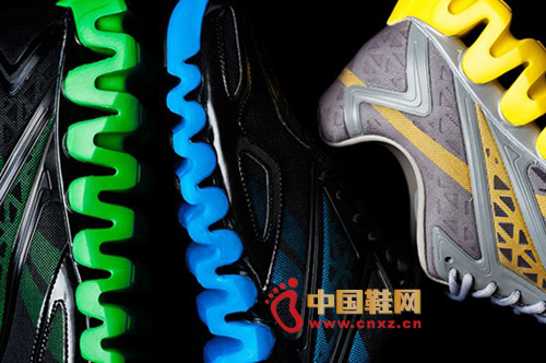 ɫ_ЬReebok 'Run XT ZigSonic'¿Ьĵǈ